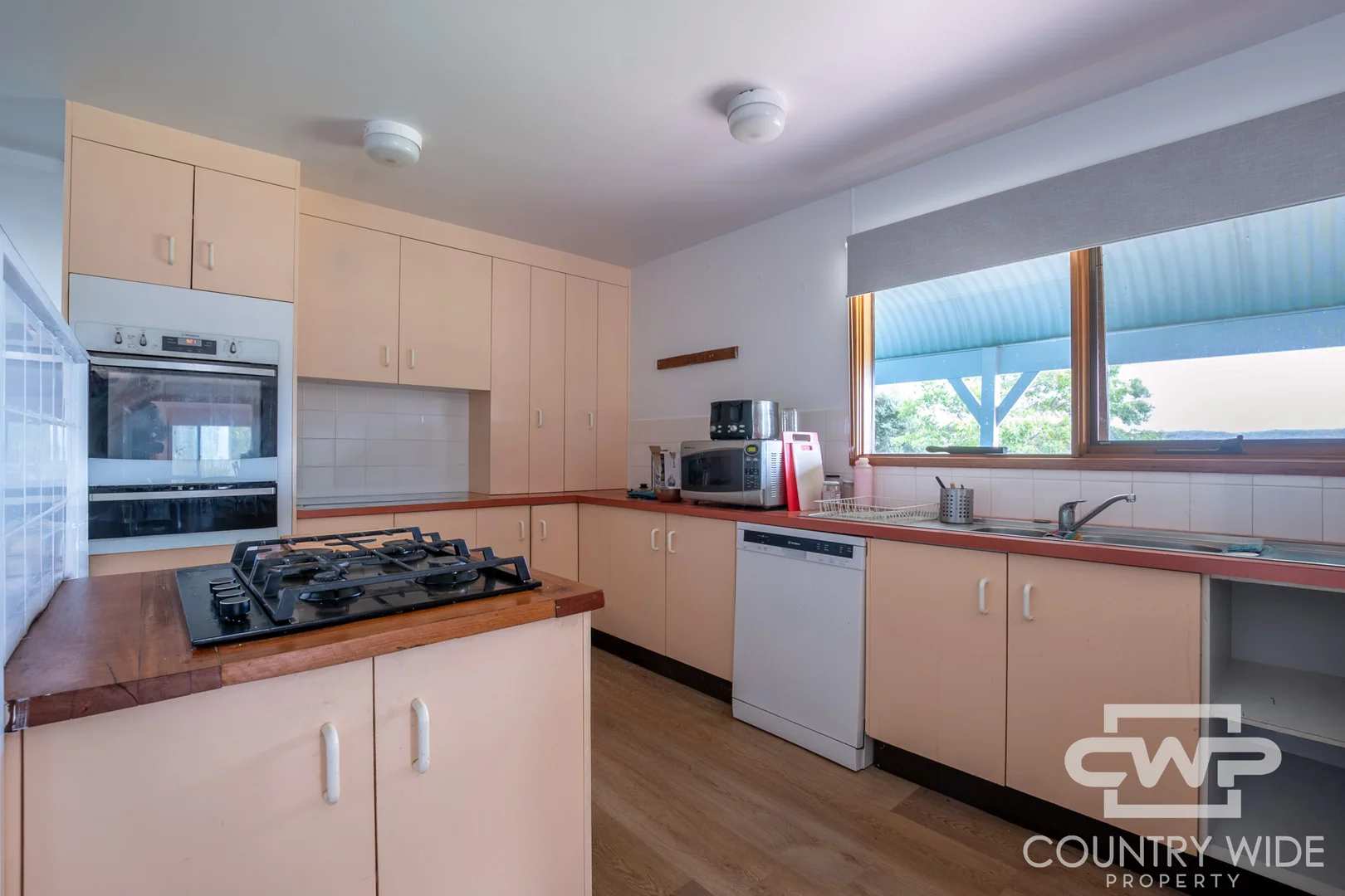 618 Coopers Road - Image 5