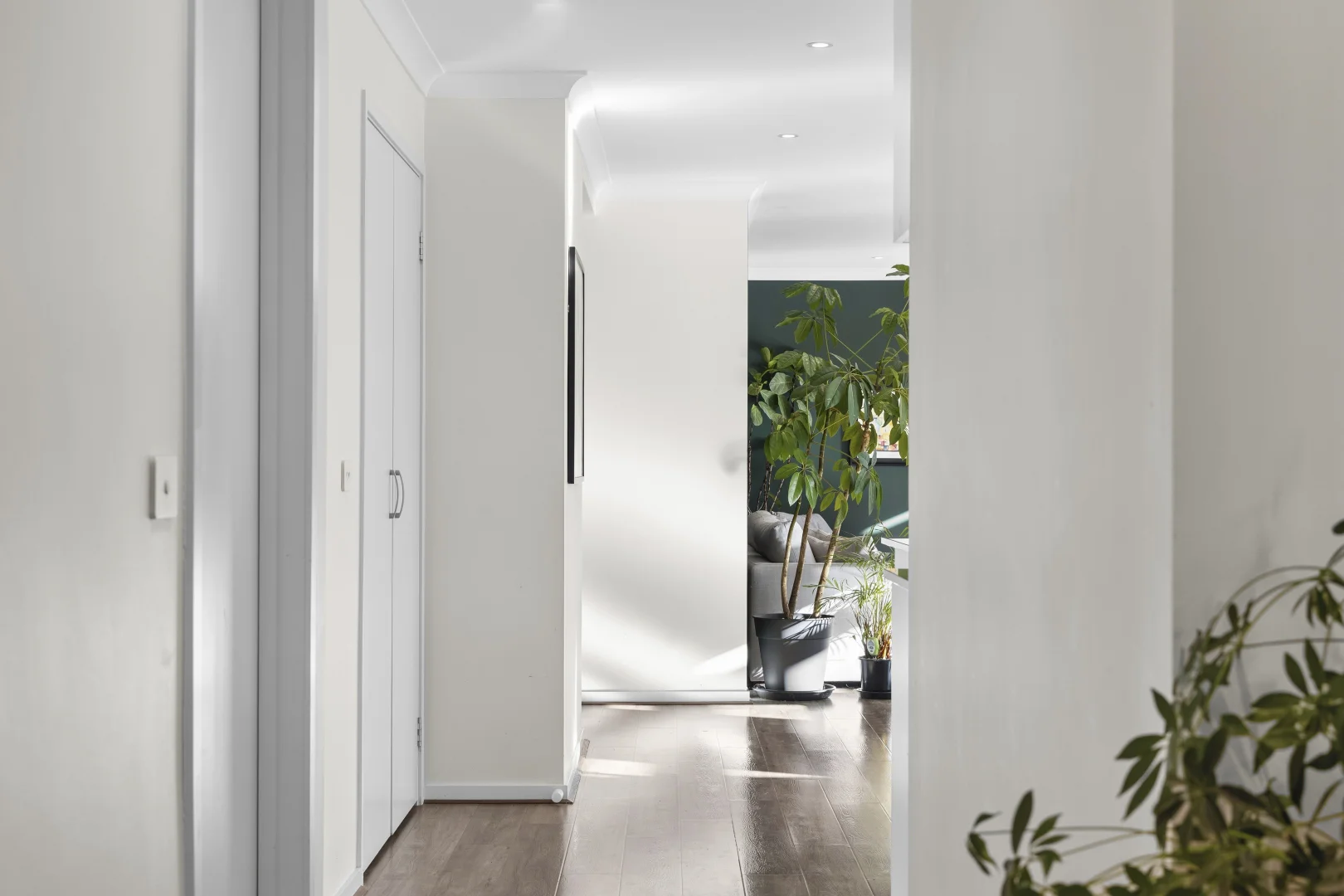 61A Beauchamp Street - Image 2