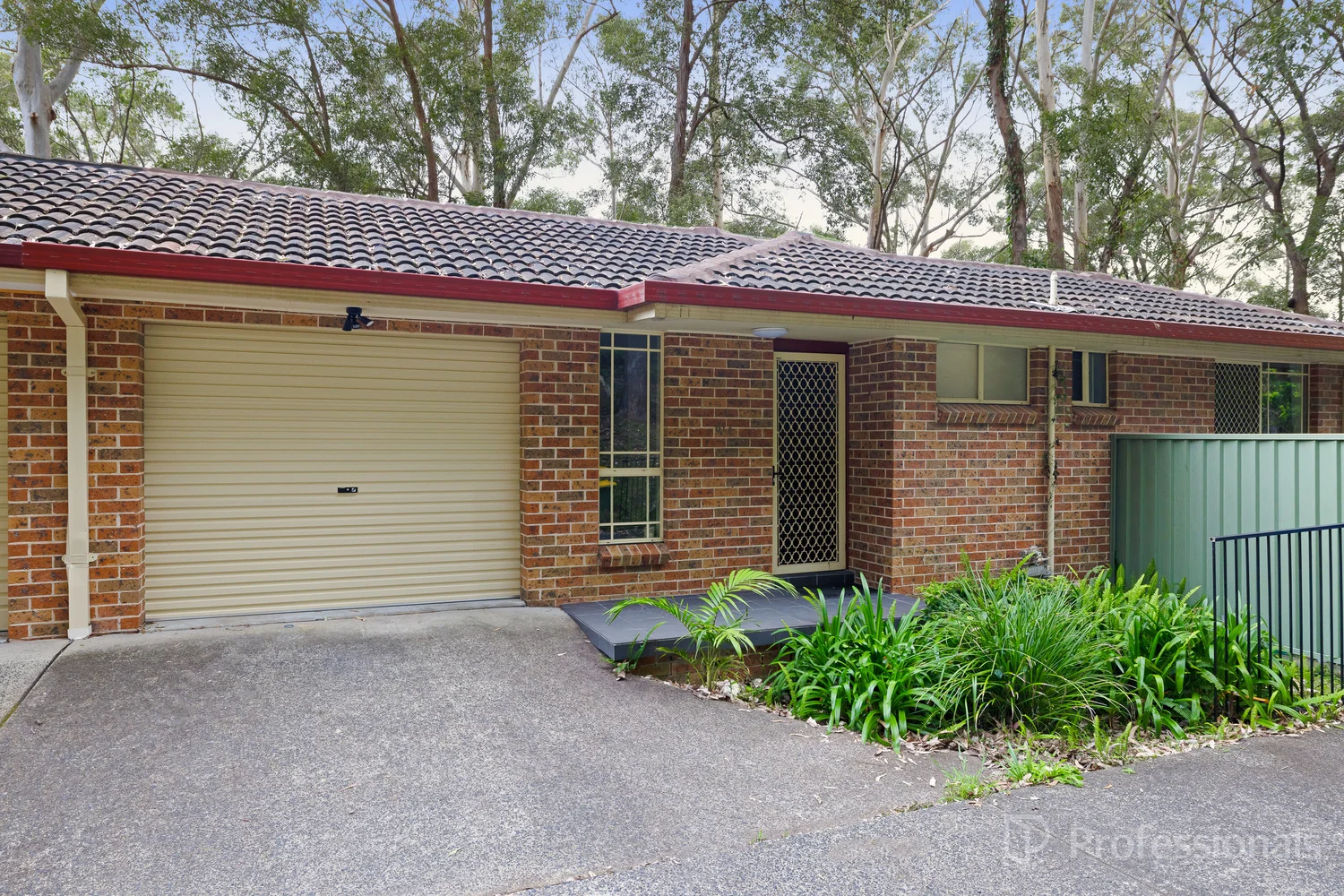 61A Kookaburra Street (1/17)