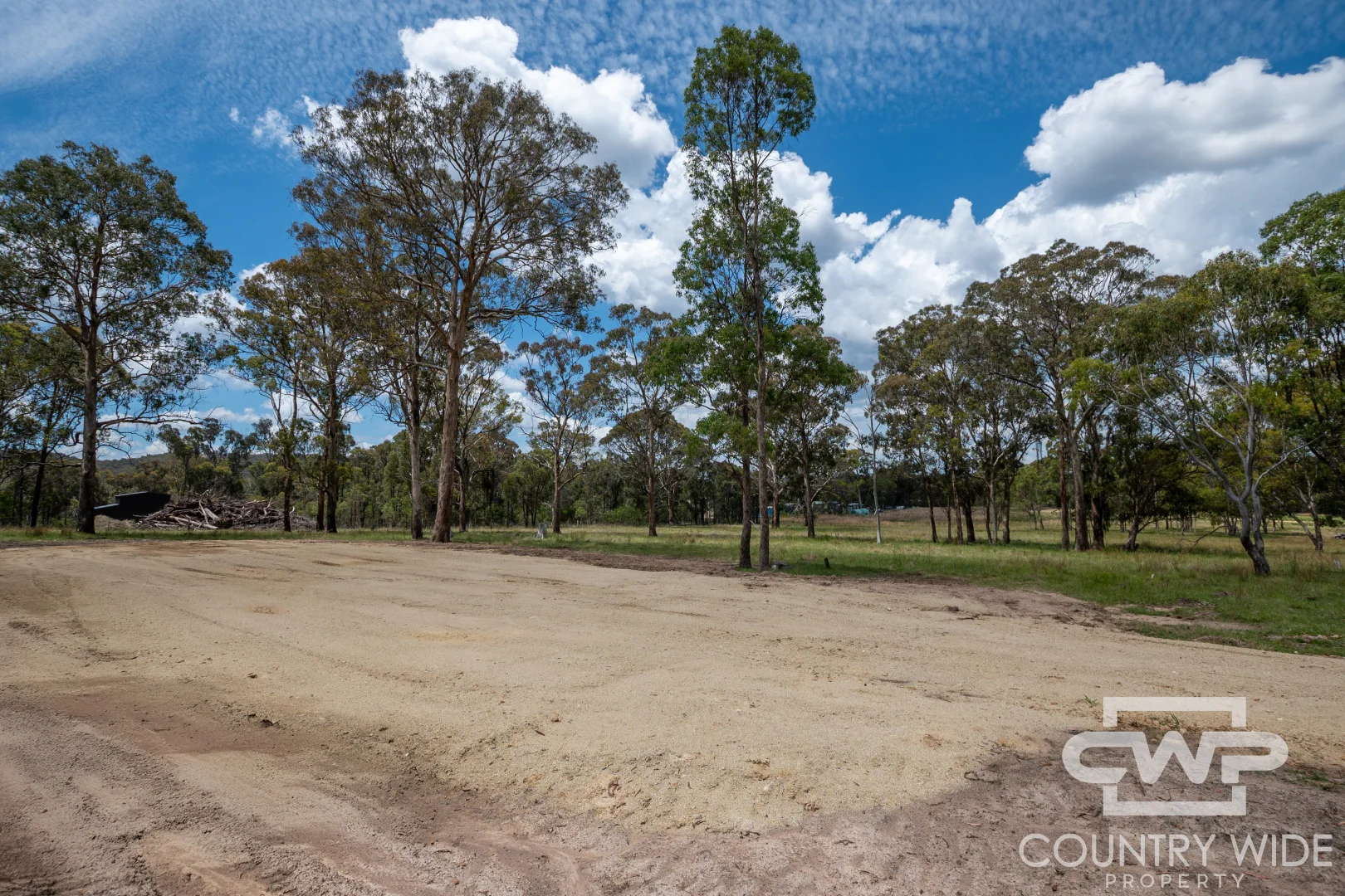 62 Cemetery Rd - Image 3