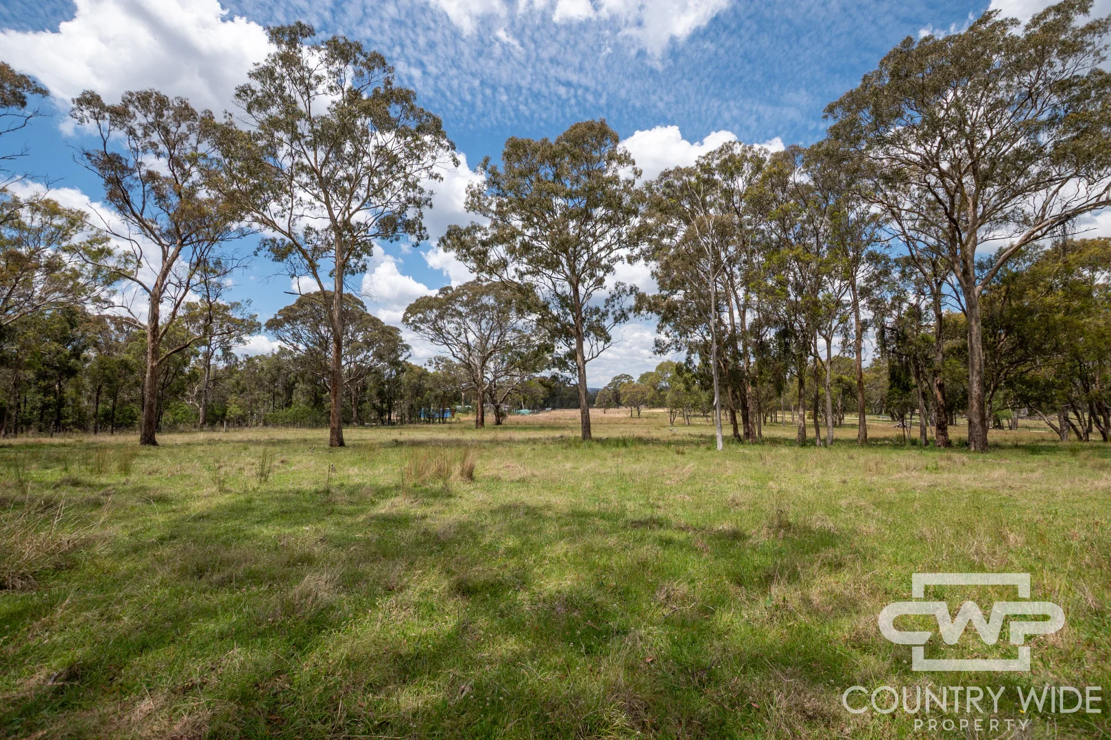 62 Cemetery Rd - Image 5