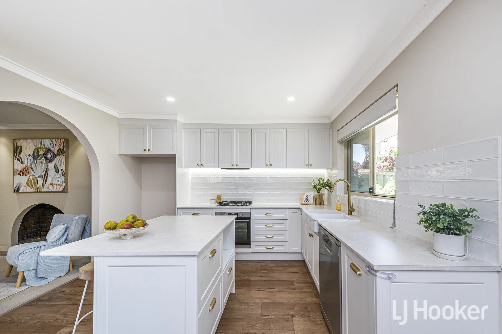 62 Regency Drive (1/34)