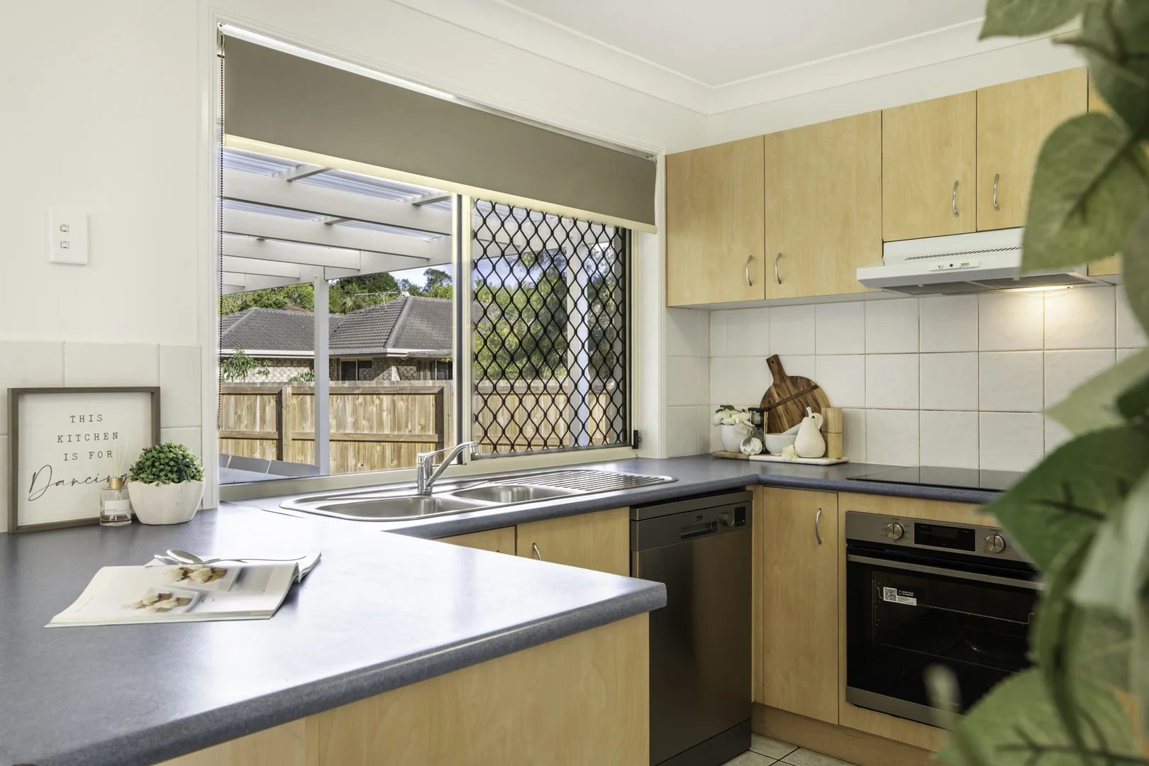 62A Lagoon Crescent - Image 5