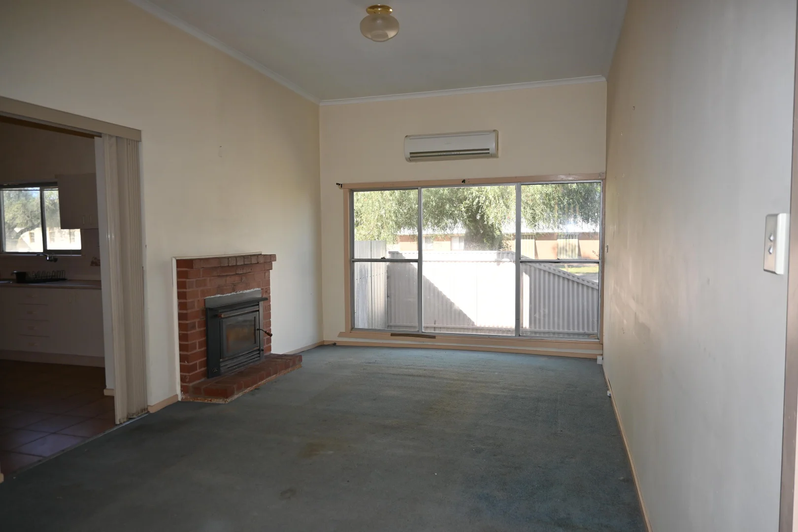 63 Grant Street North - Image 3