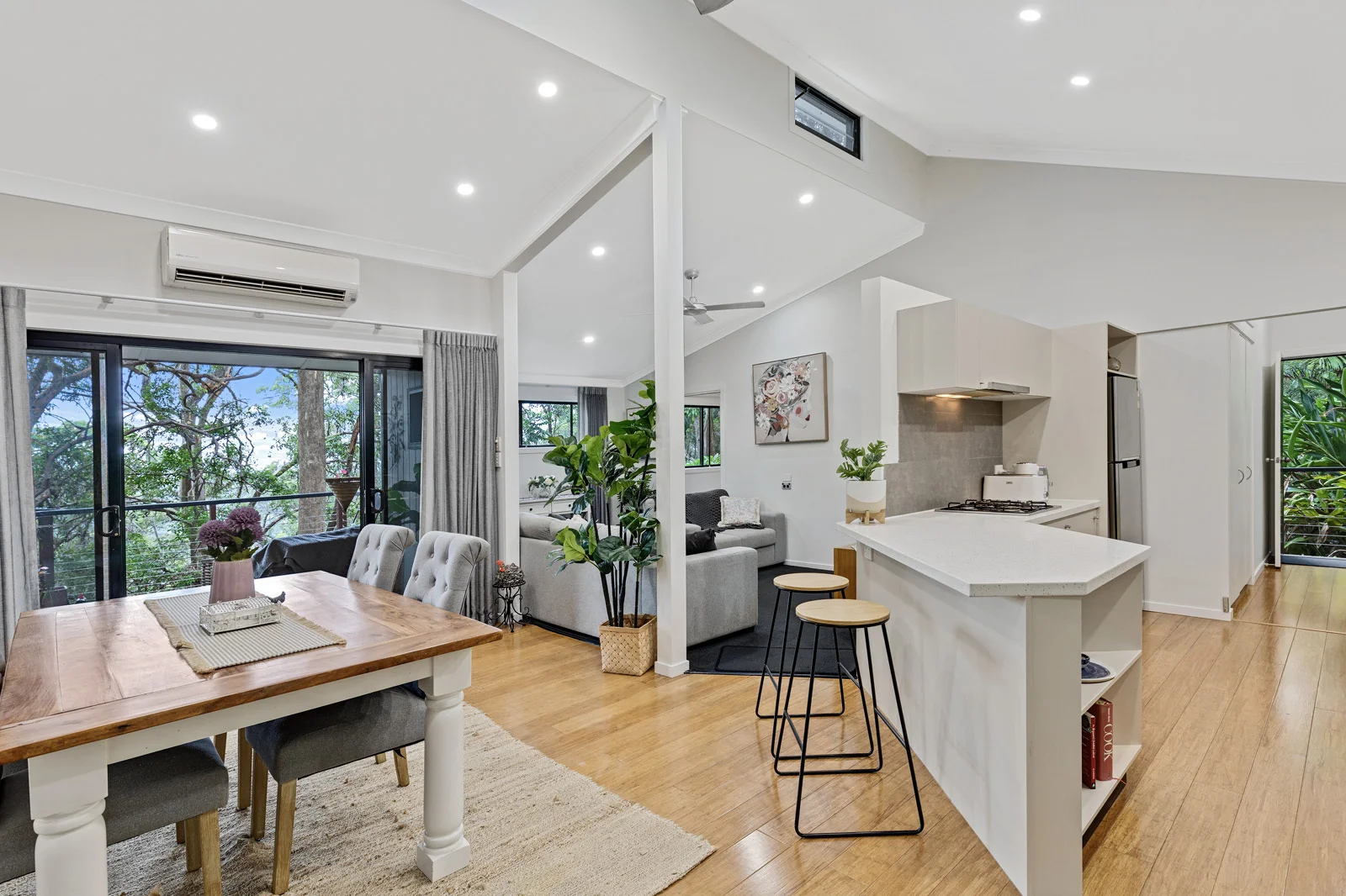 63 Ratcliffe Rd (1/20)