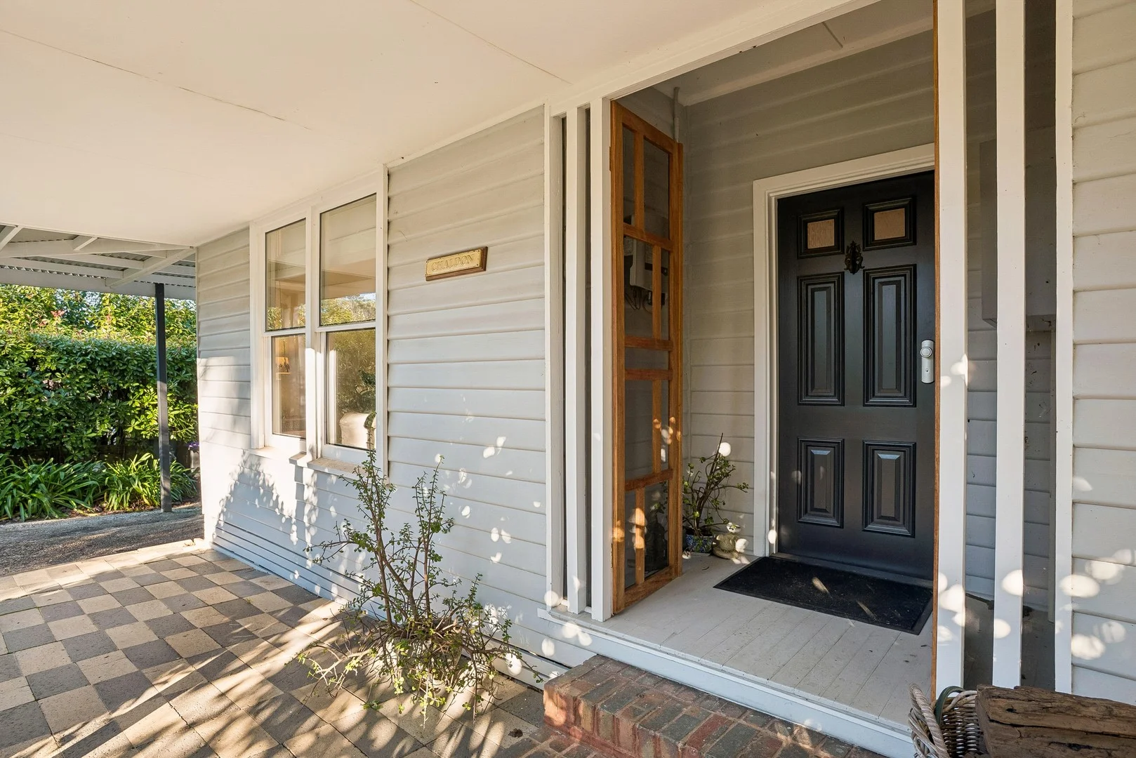 63 Victoria Street (1/22)