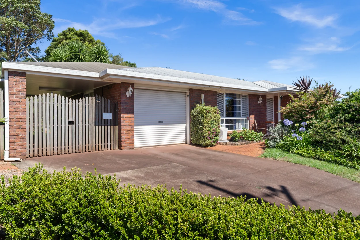 634 Greenwattle Street (1/11)