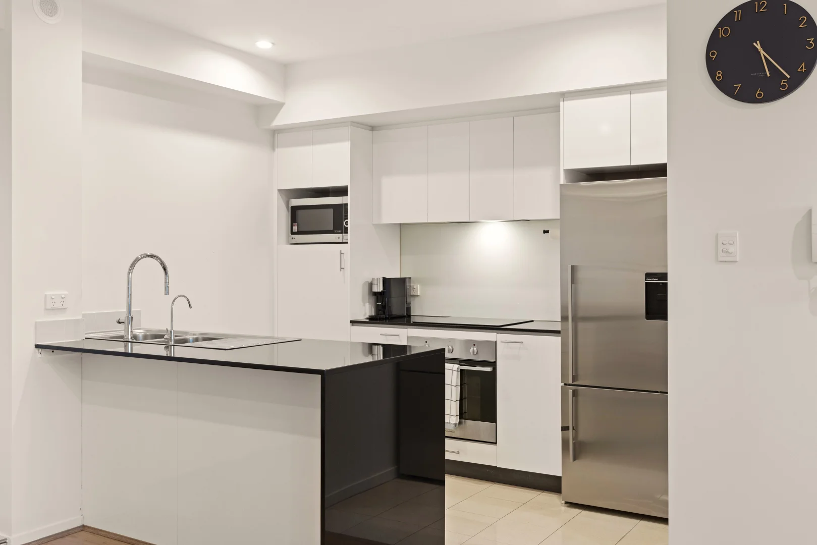 64/262 Lord Street - Image 3