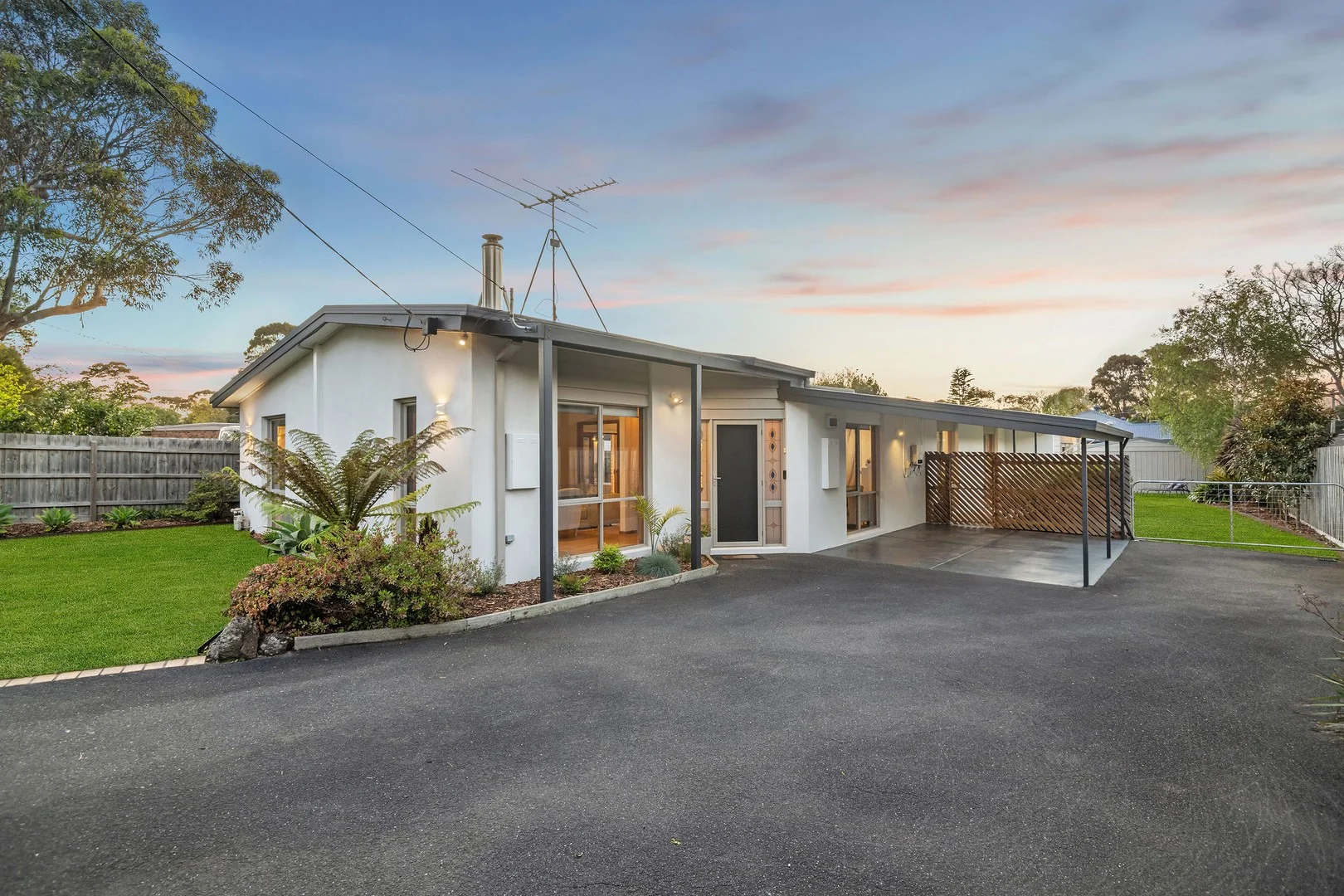 64 Armstrong Road (1/16)