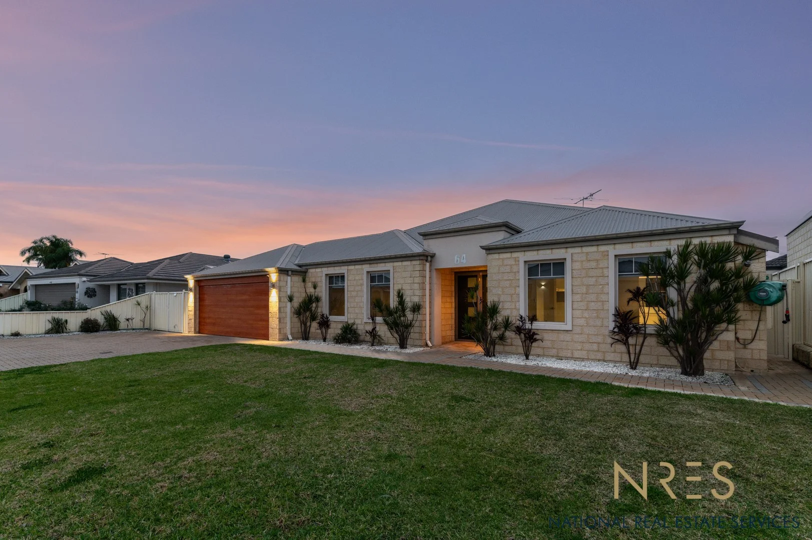 64 Tissington Drive (1/35)