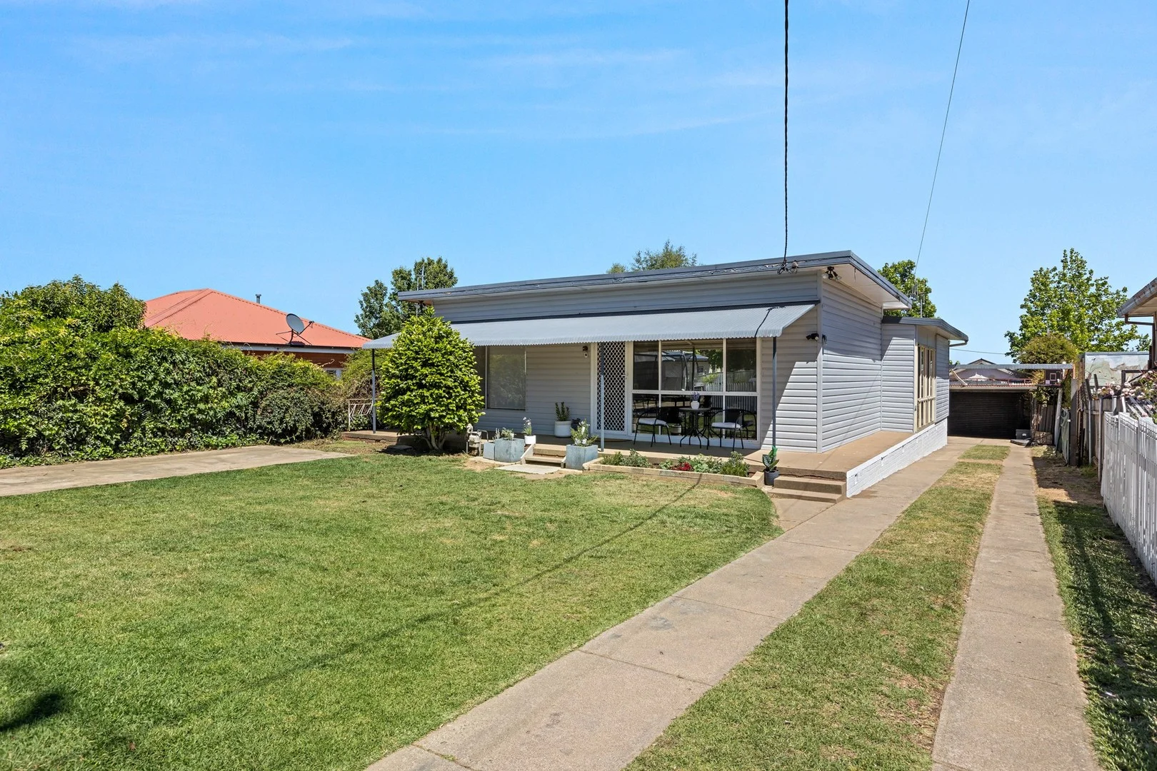 65 Cox Avenue (1/3)