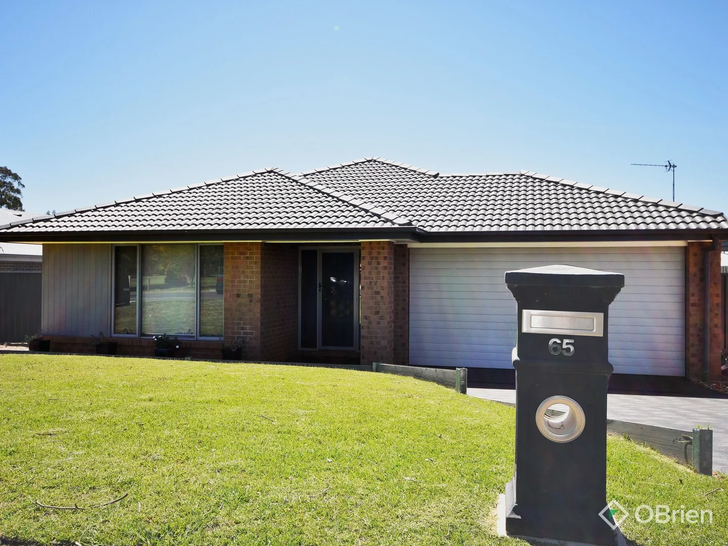 65 Eagle Point Road (1/26)