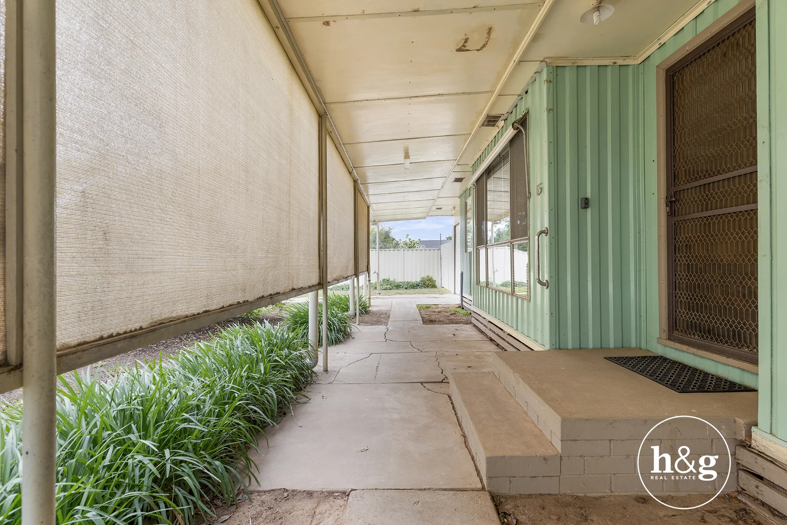 65 Gifford Street - Image 2