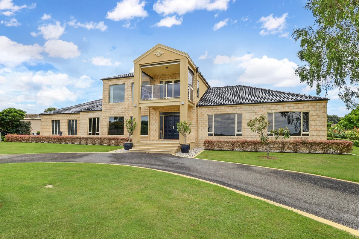 65 Leura Lane (1/37)
