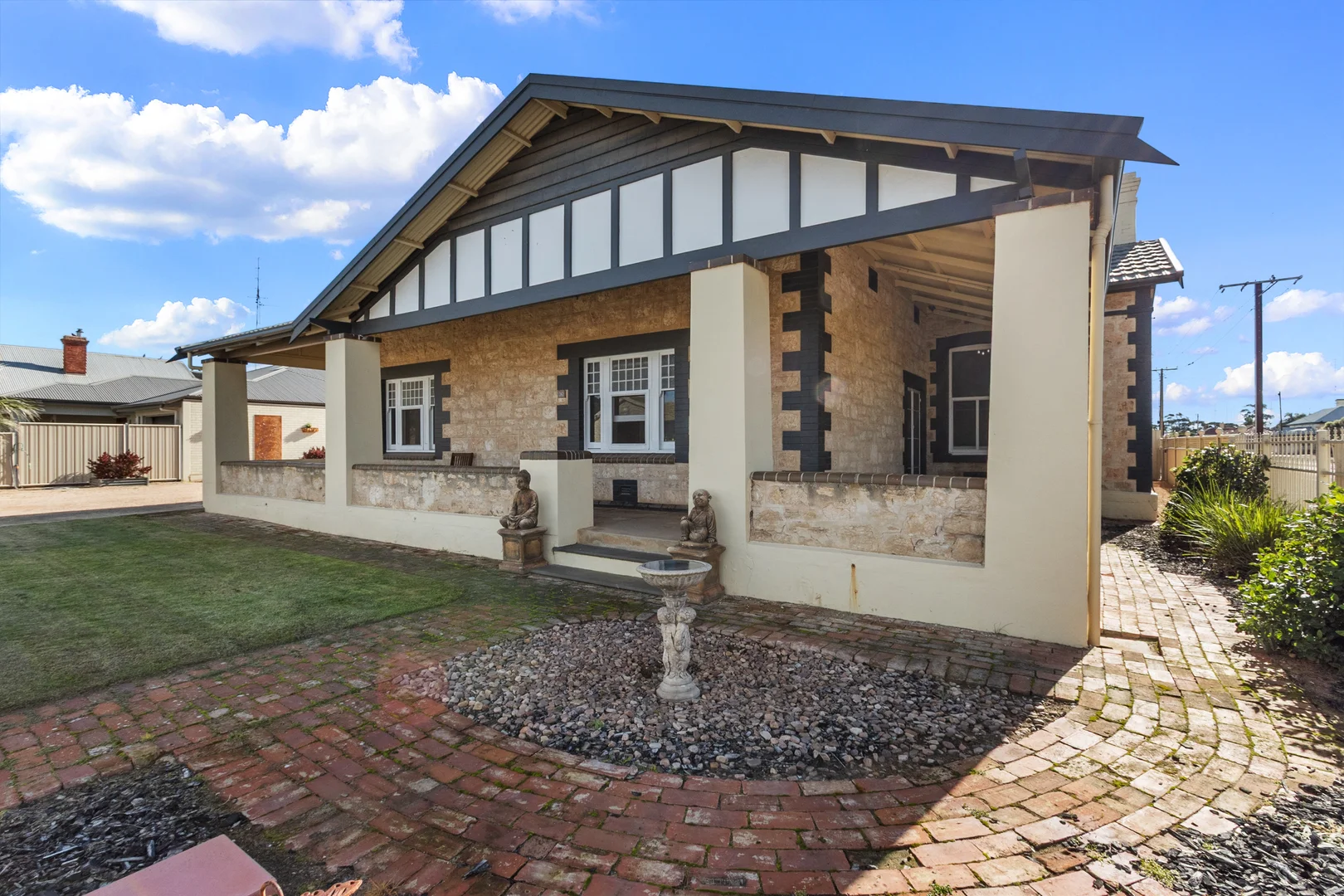 65 Taylor Street - Image 4