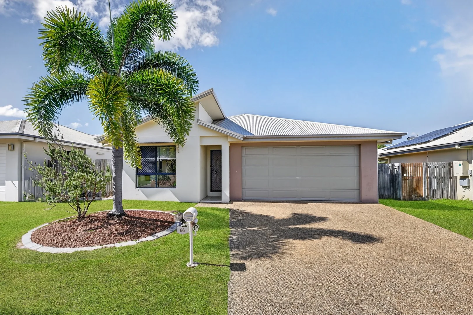 66 Ellsworth Drive (1/18)
