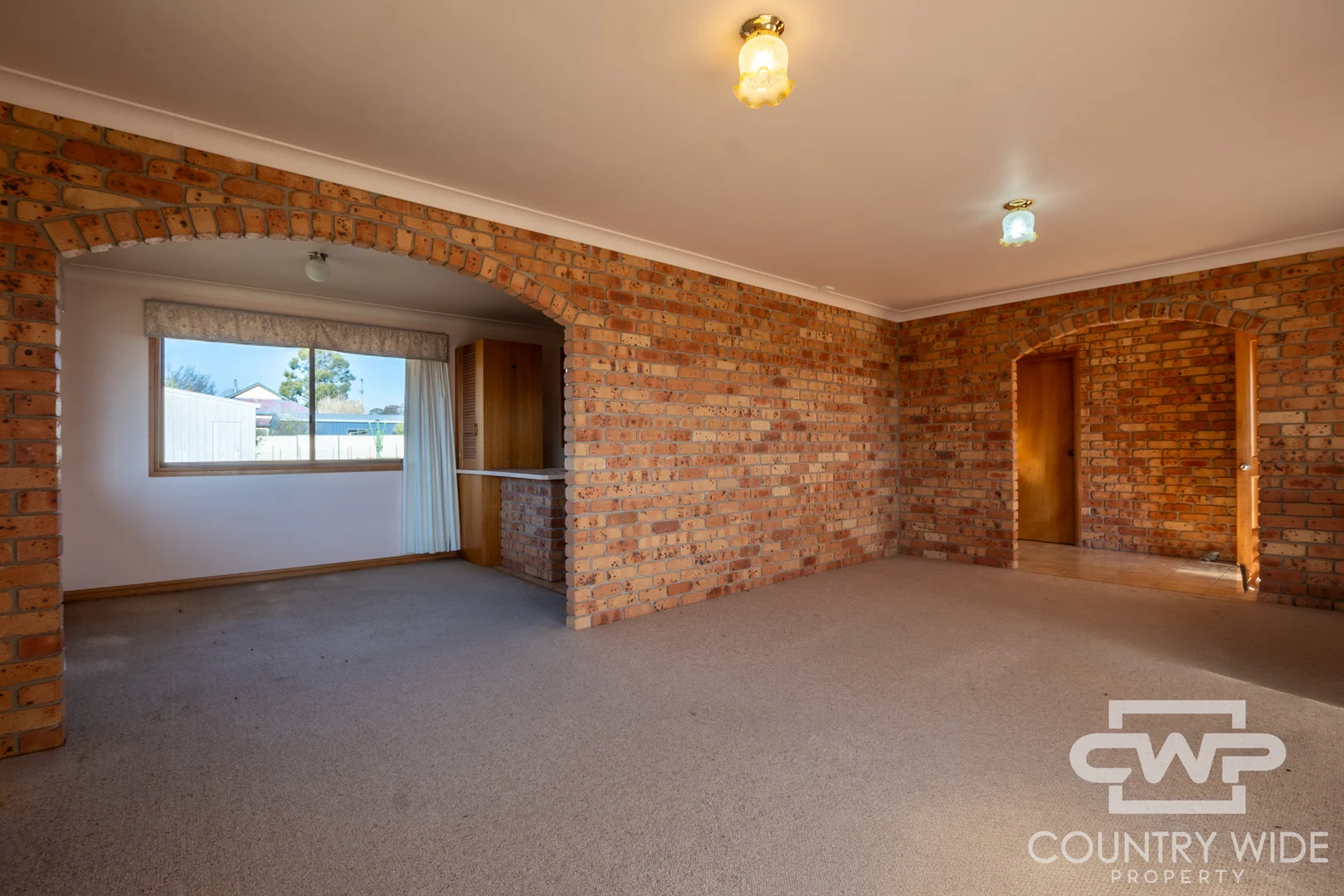 66 Severn Street - Image 2