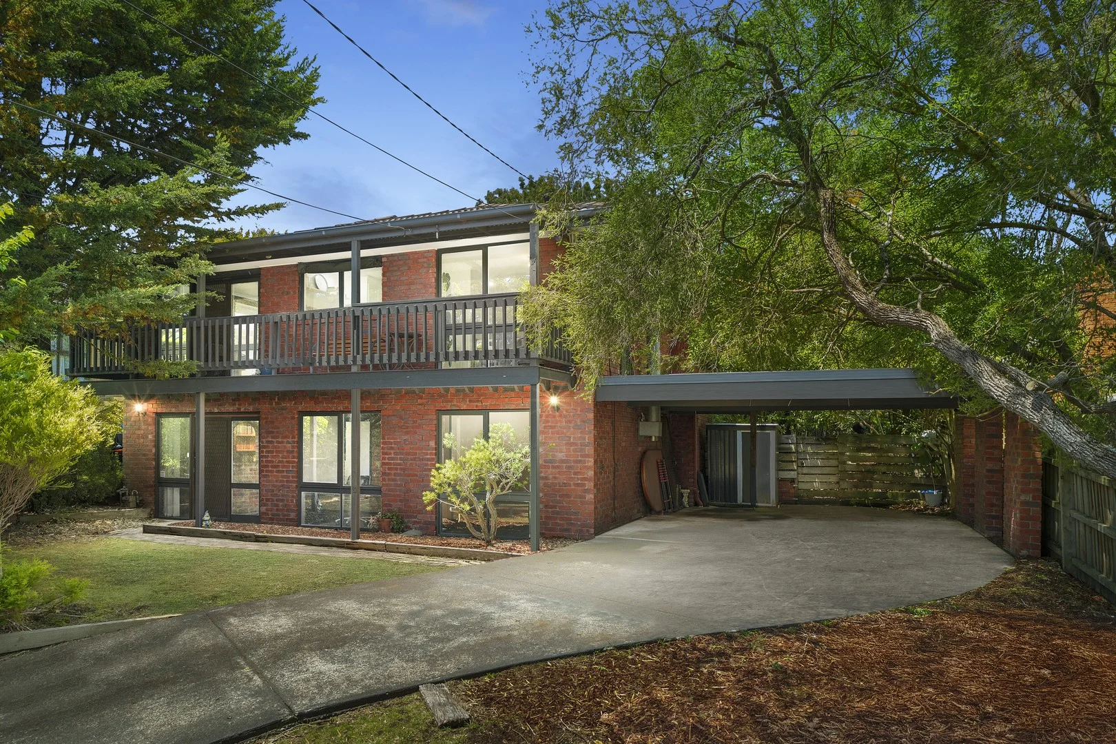 66 Woodville Road (1/13)