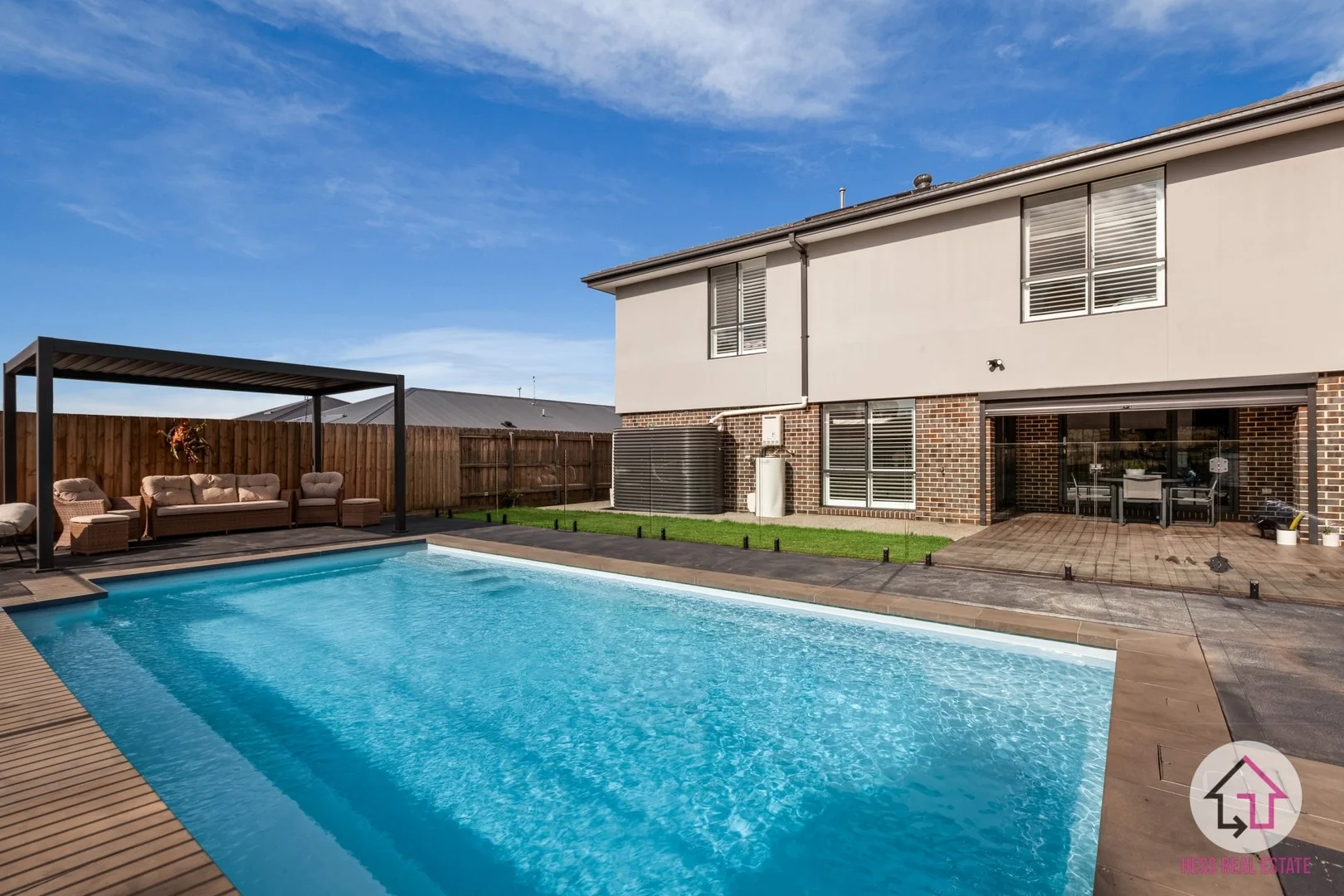 67 Daffodil Crescent (1/14)