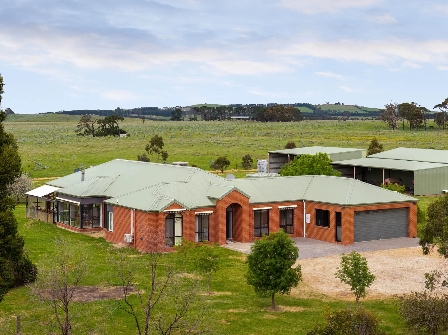 678 Heaths Lane - Image 2