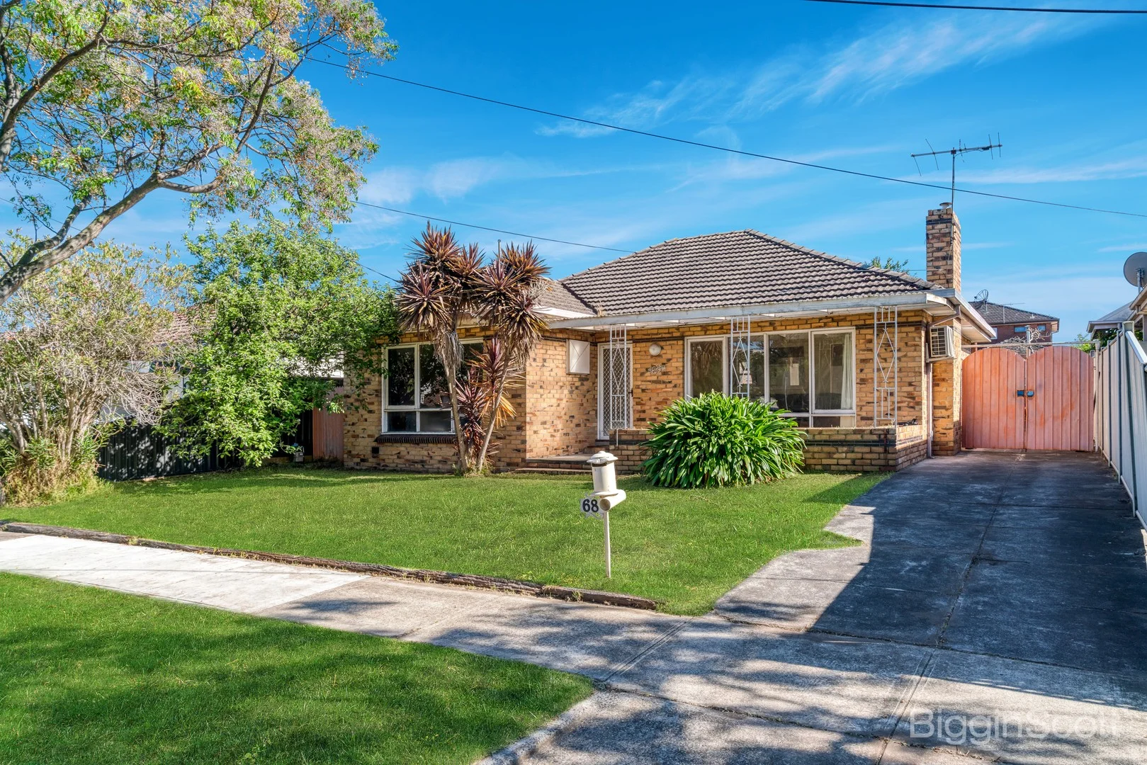 68 Mitchell Street (1/1)
