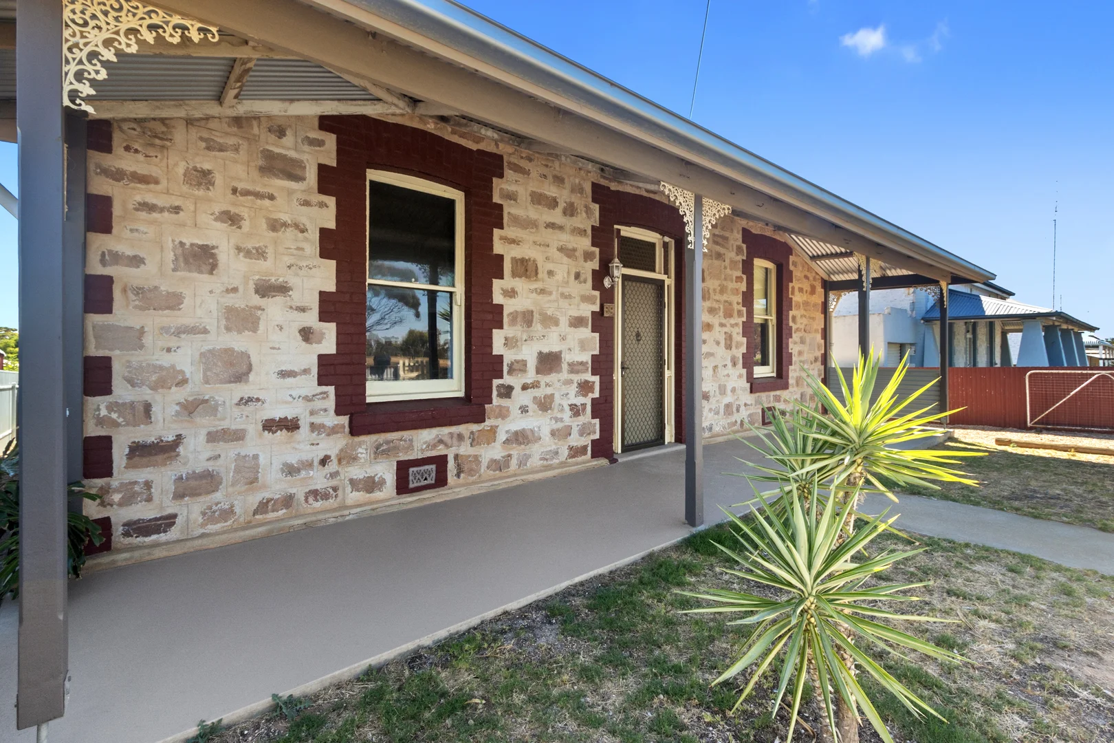 69 Cornish Terrace - Image 2