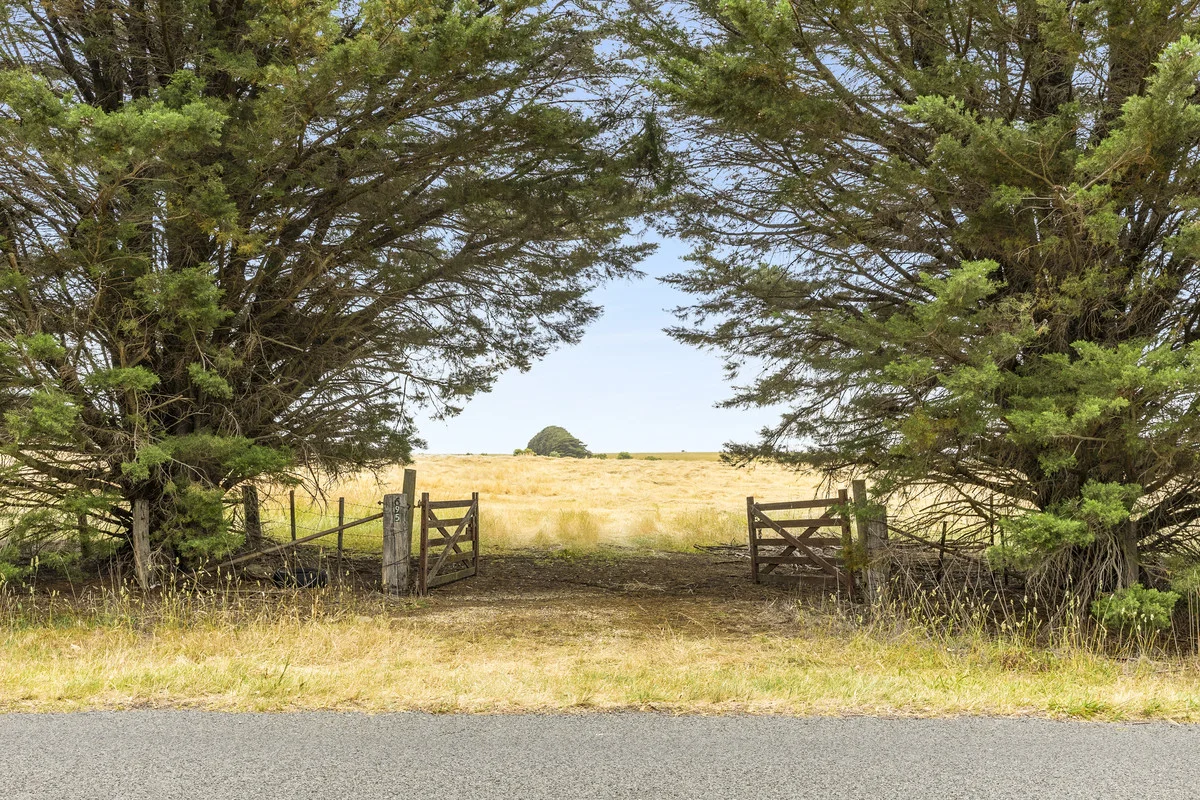 695 Reservoir Road - Image 3