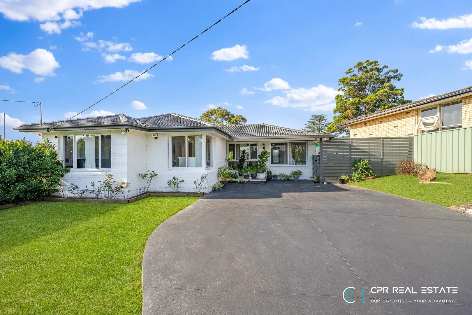 7 & 7A Churchill Dr (1/22)