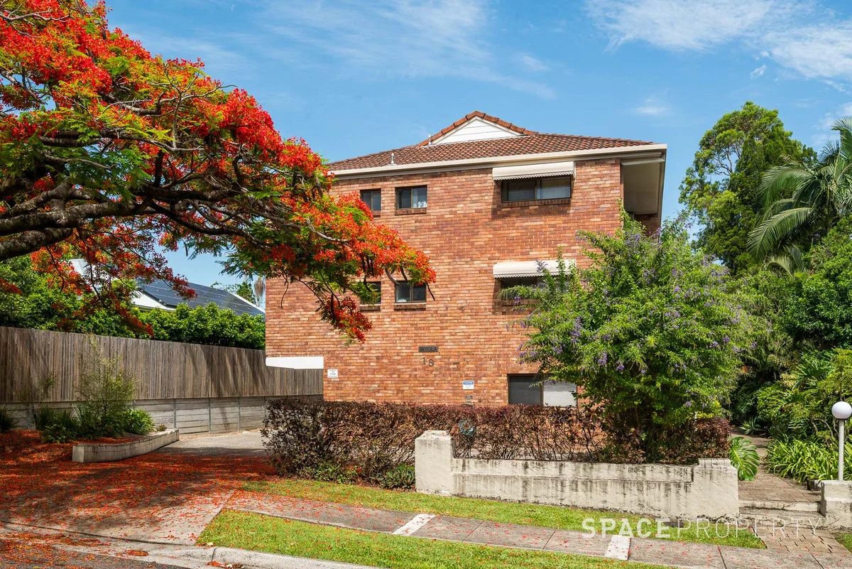 7/18 Kedron Street (1/9)