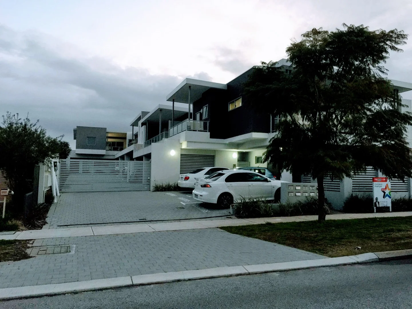 7/206 Kooyong Road (1/11)