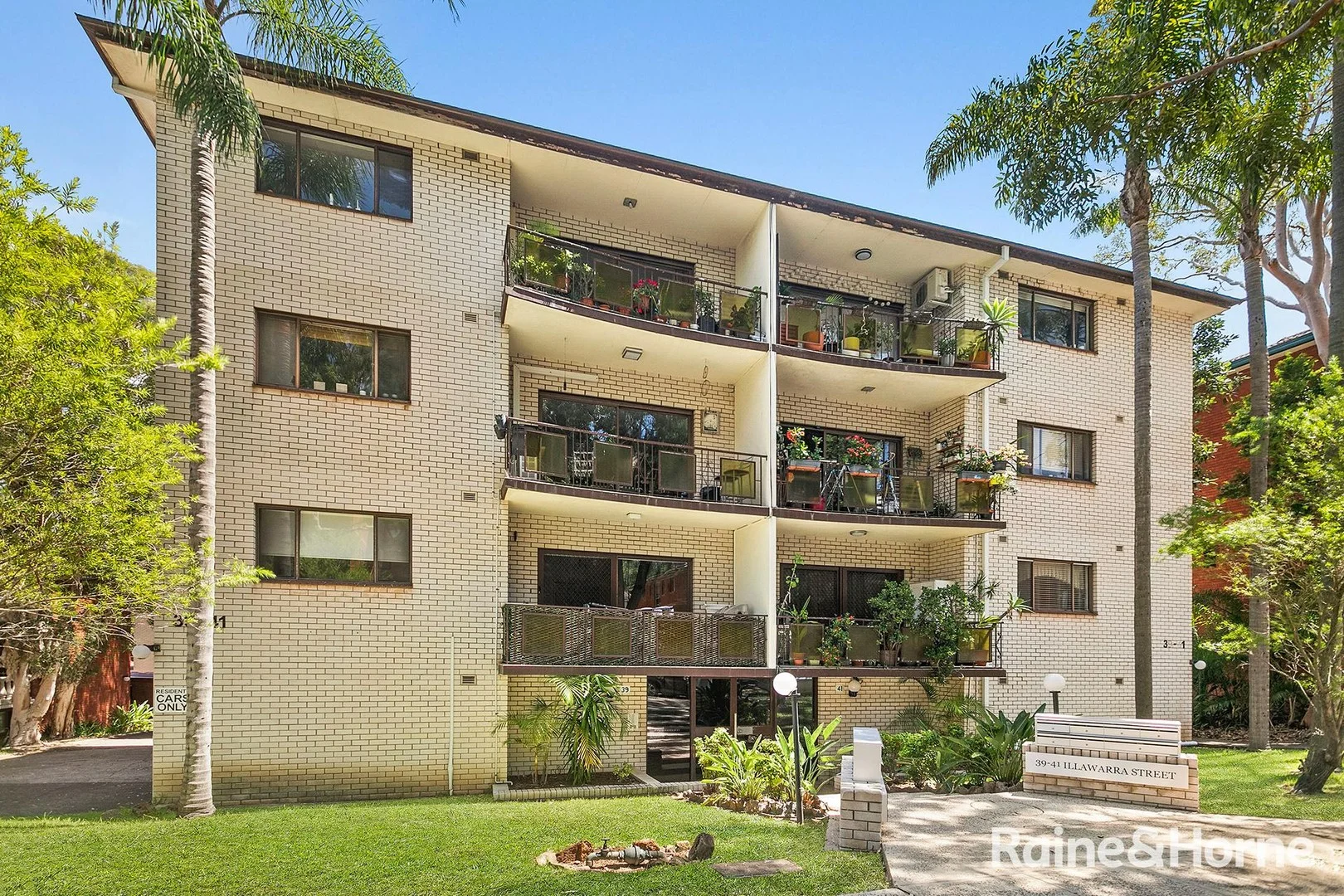 7/39 Illawarra Street (1/7)