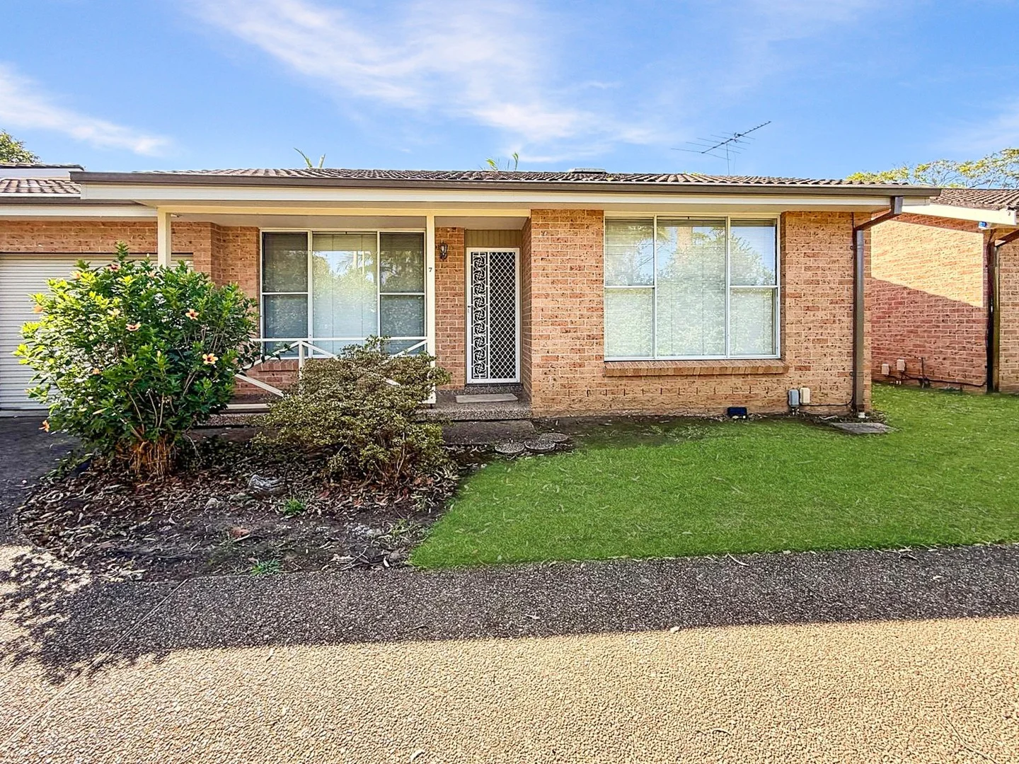 7/40 Coxs Road (1/2)