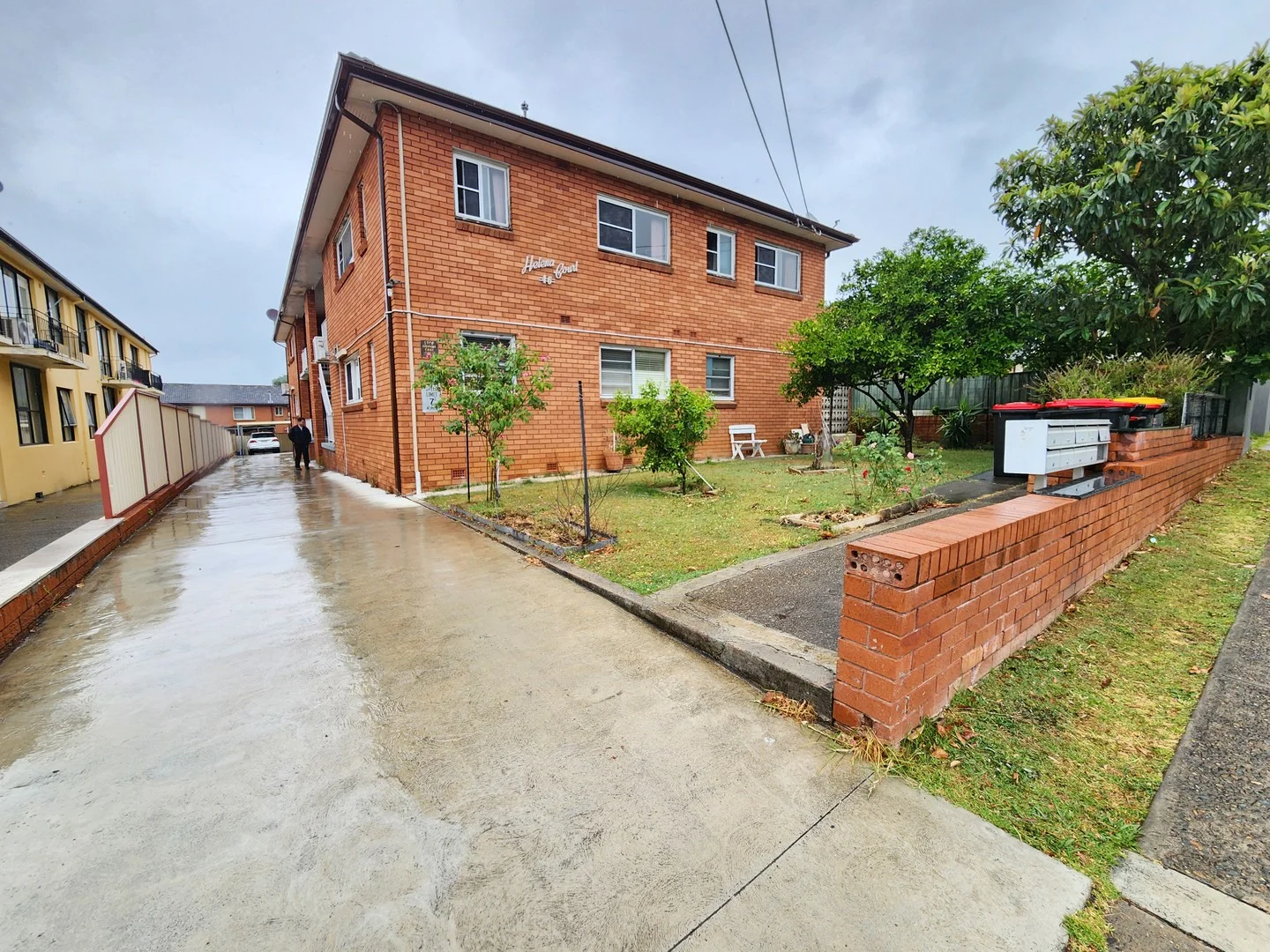 7/46 Helena Street (1/8)