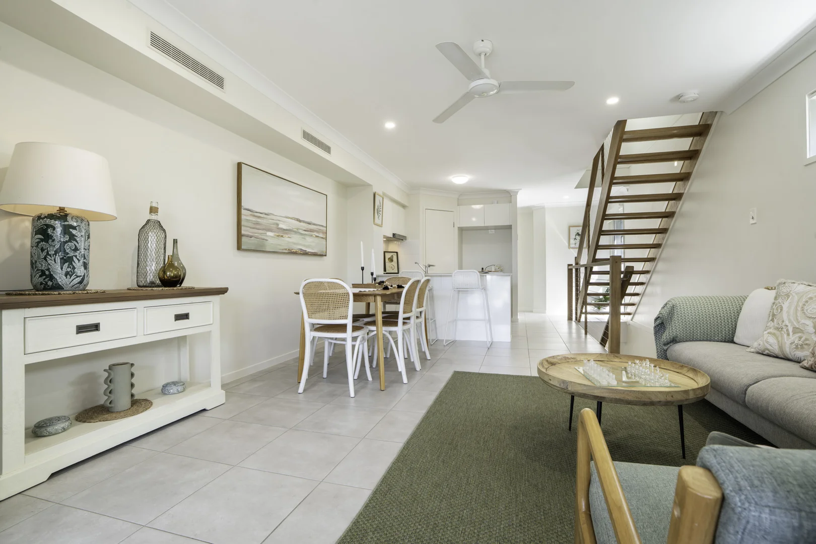 7/57 Ellen Street (1/3)