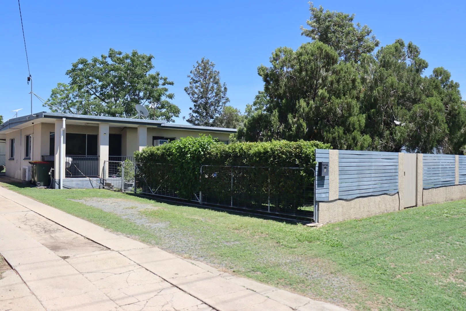 7 Aberdeen St (1/20)