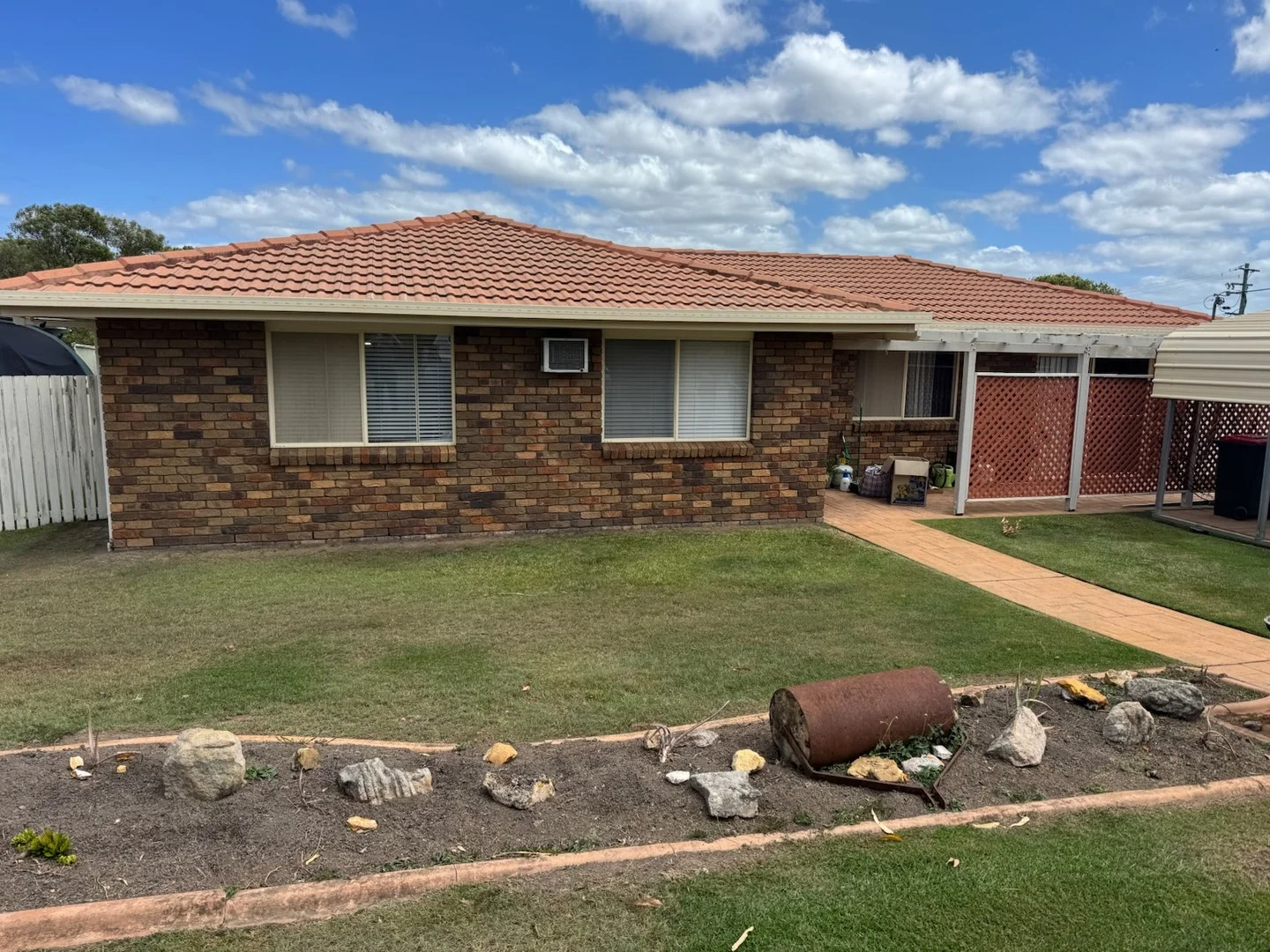 7 Alamanda Avenue (1/2)