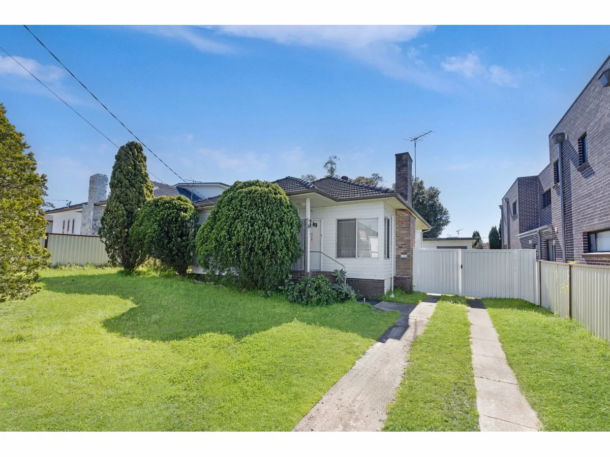 7 Campbell Place (1/7)