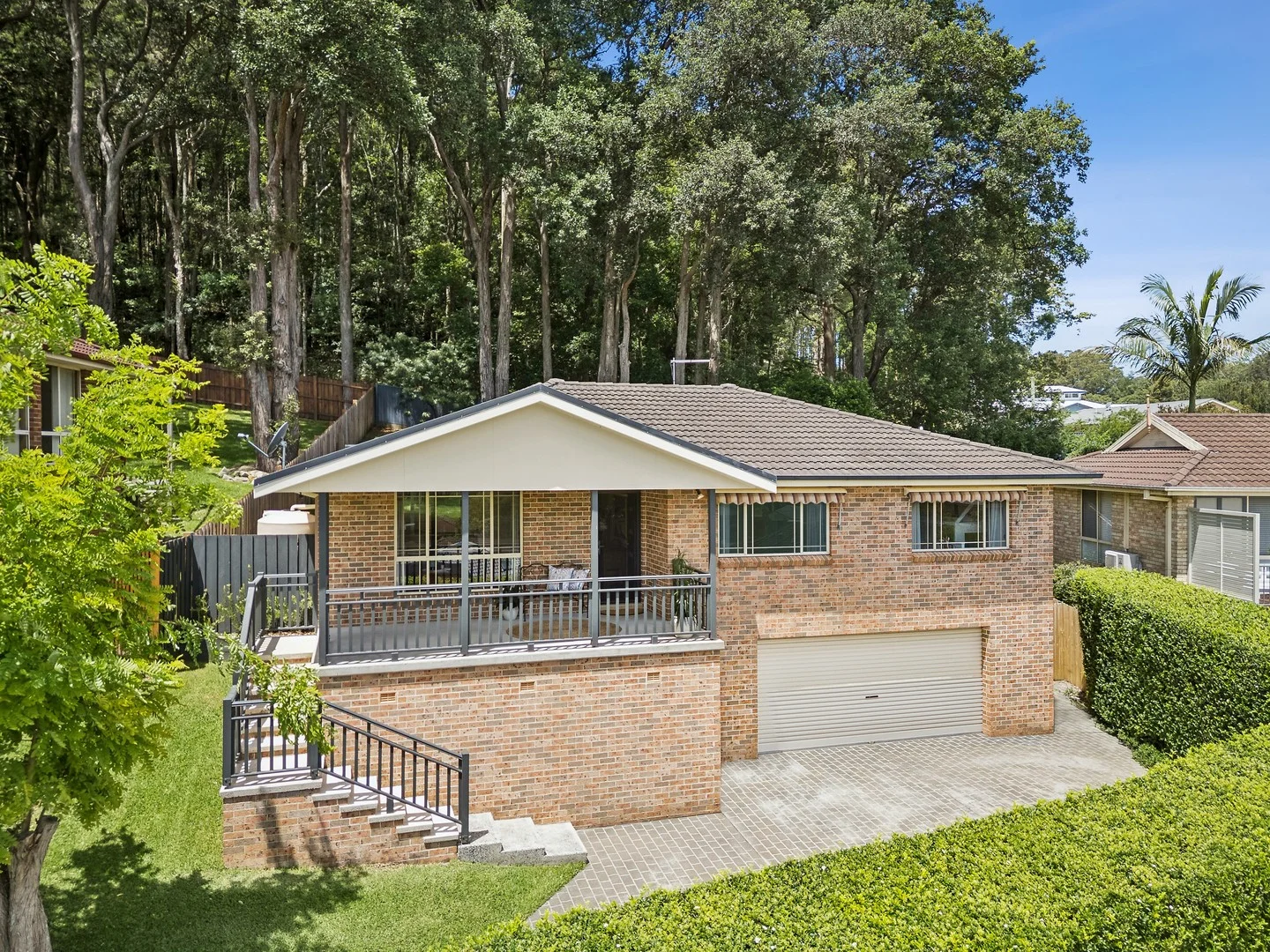 7 Casula Place (1/10)