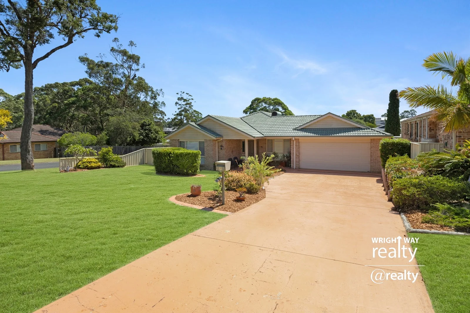 Price Guide $850,000 - $900,000