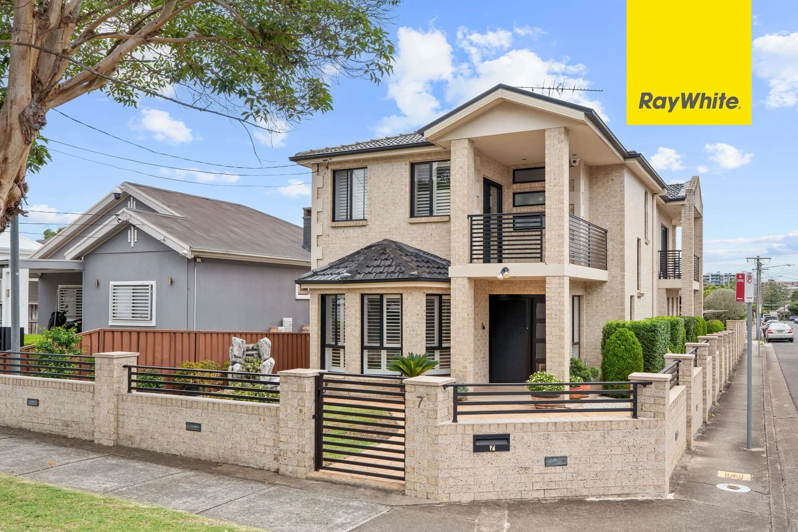 7 D'arcy Ave (1/37)