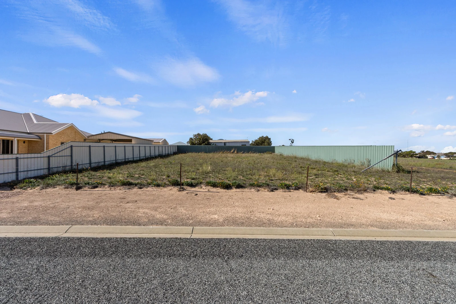 7 Dimond Road - Image 2