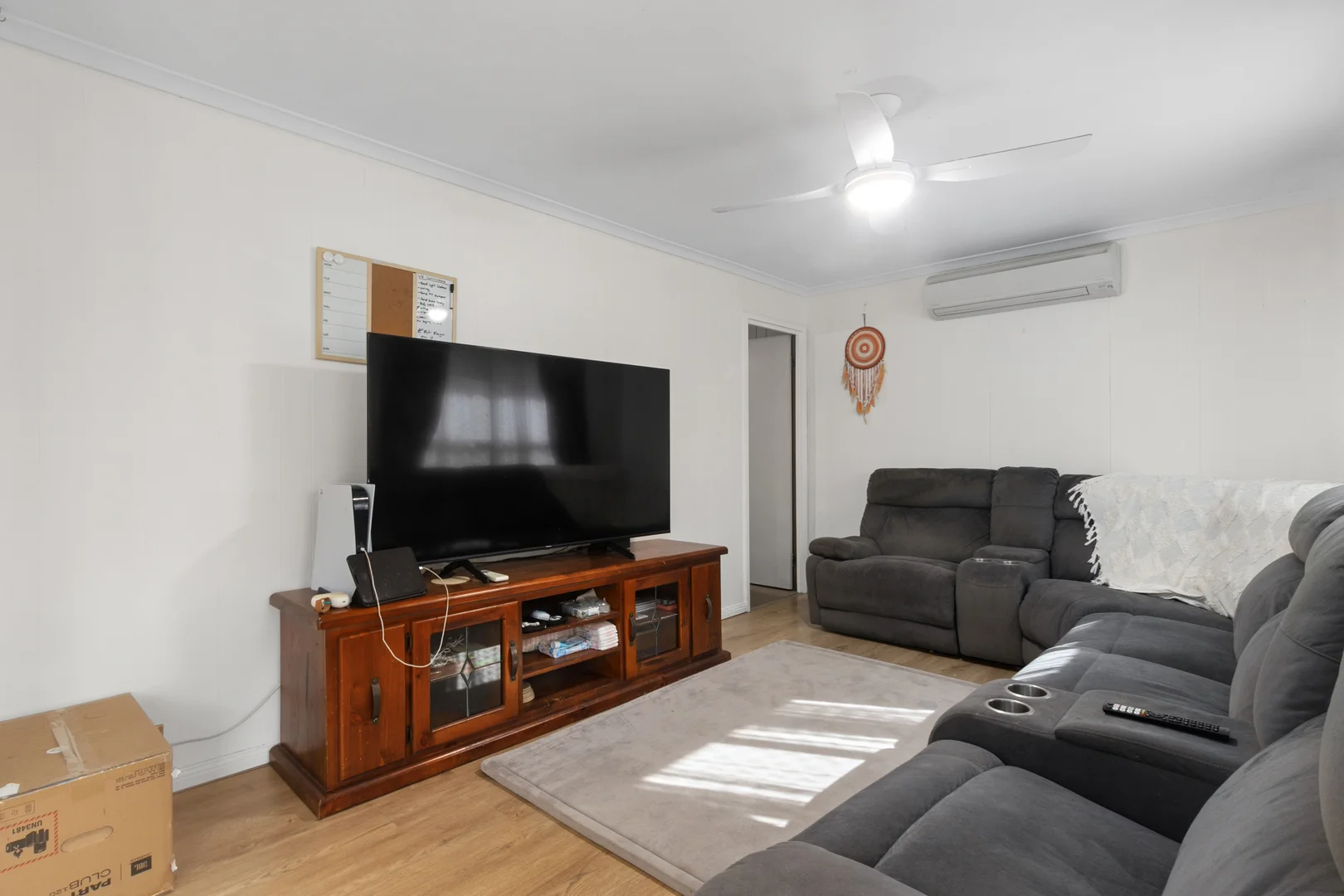 7 East Terrace - Image 4