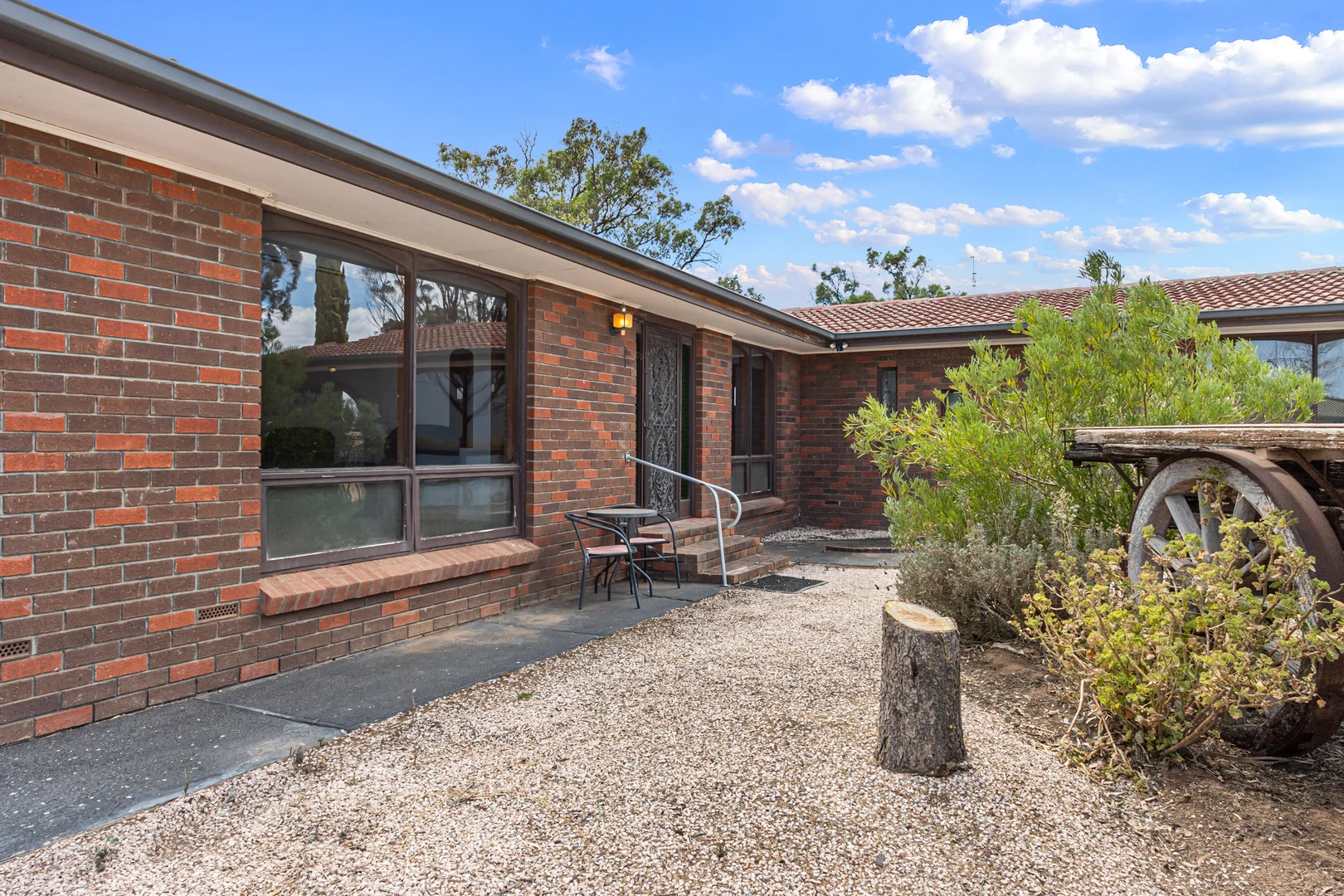 7 Frederick Street - Image 2