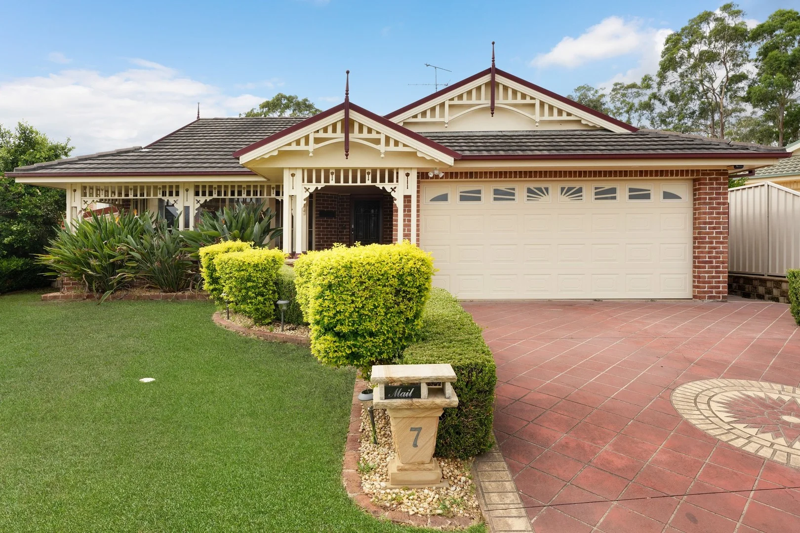 7 Gibbs Place (1/17)