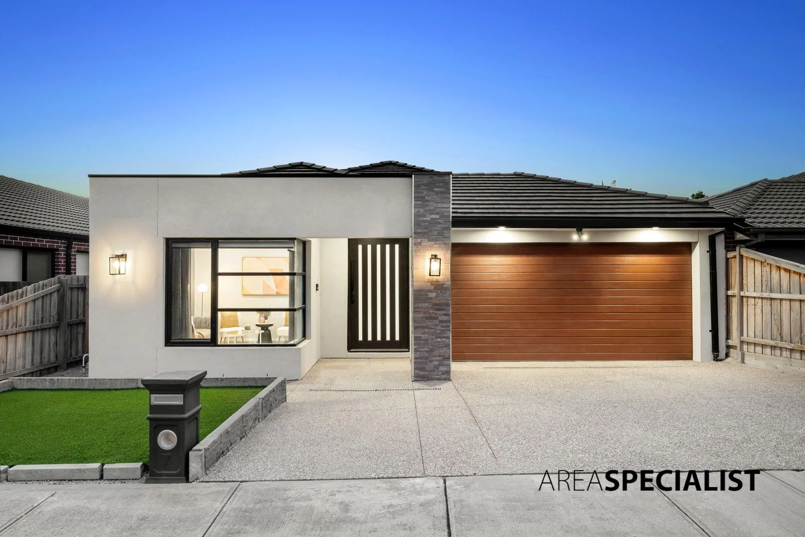 7 Ironwood Avenue (1/1)