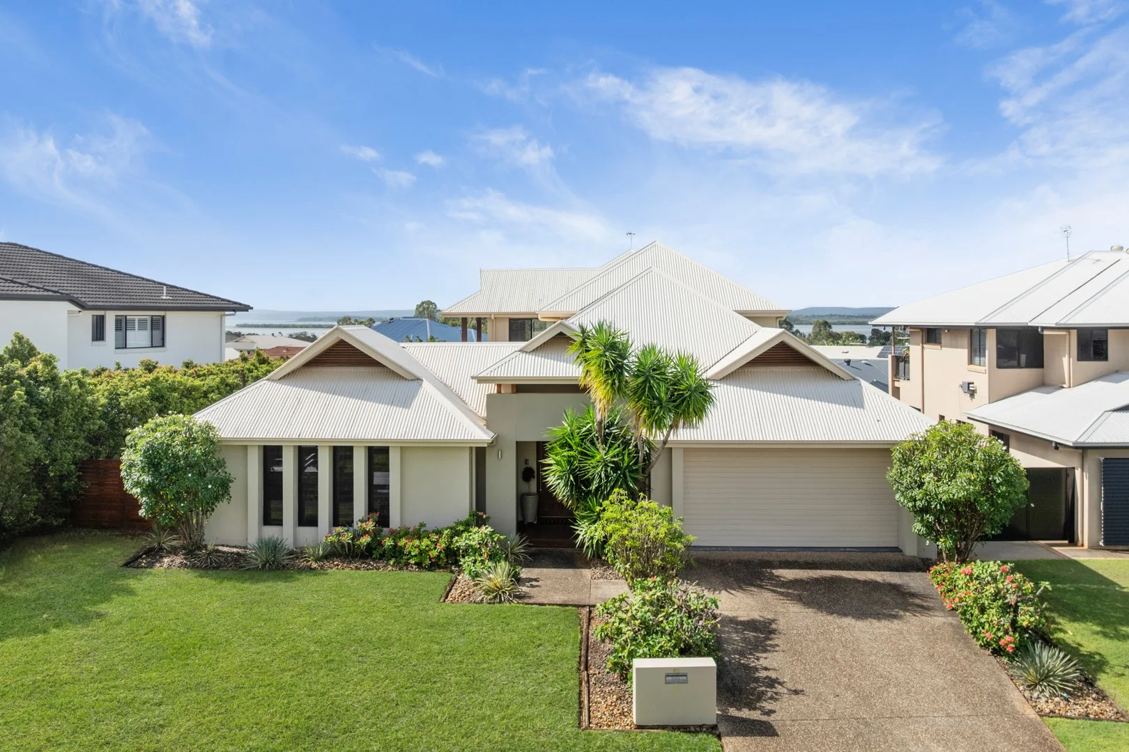 7 Irwin Place (1/16)