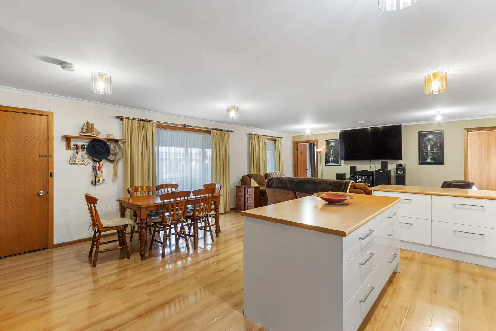 7 Juno Court - Image 2