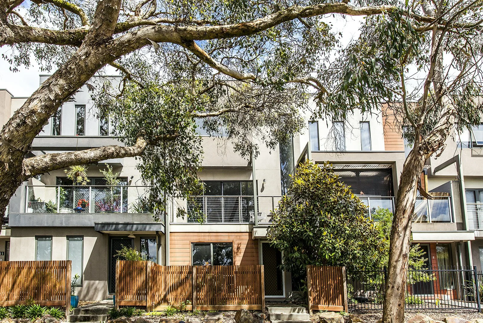 7 Lithgow Way (1/1)