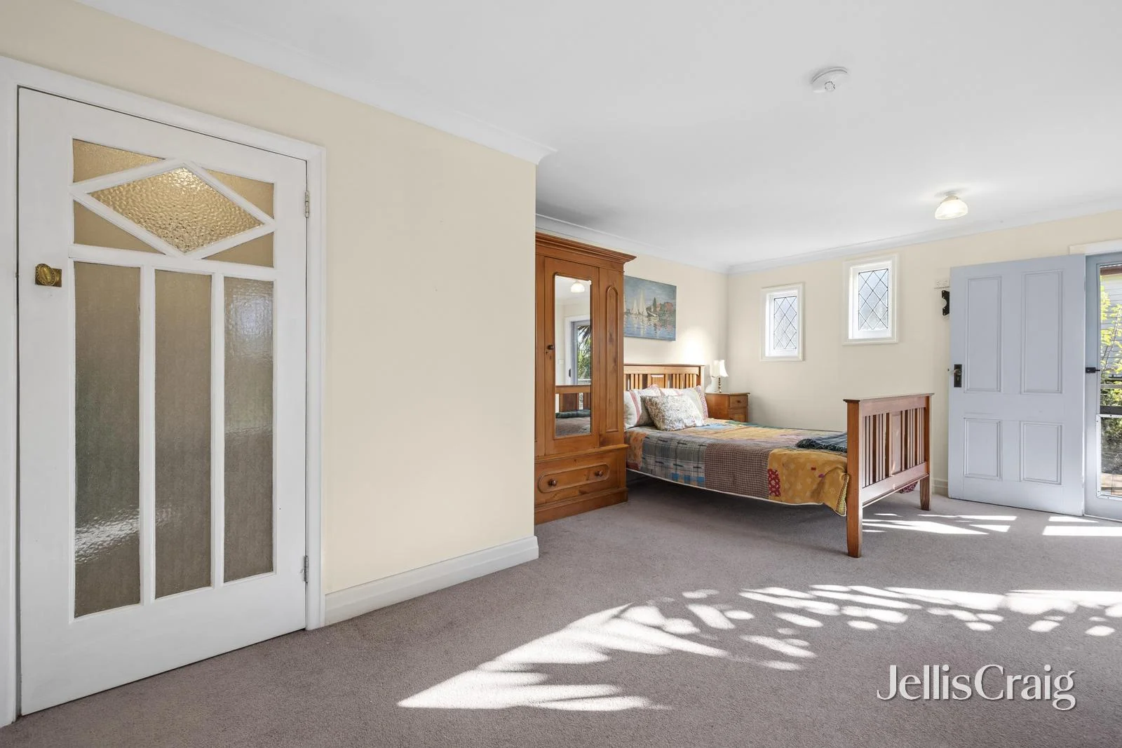 7 Main Road - Image 4