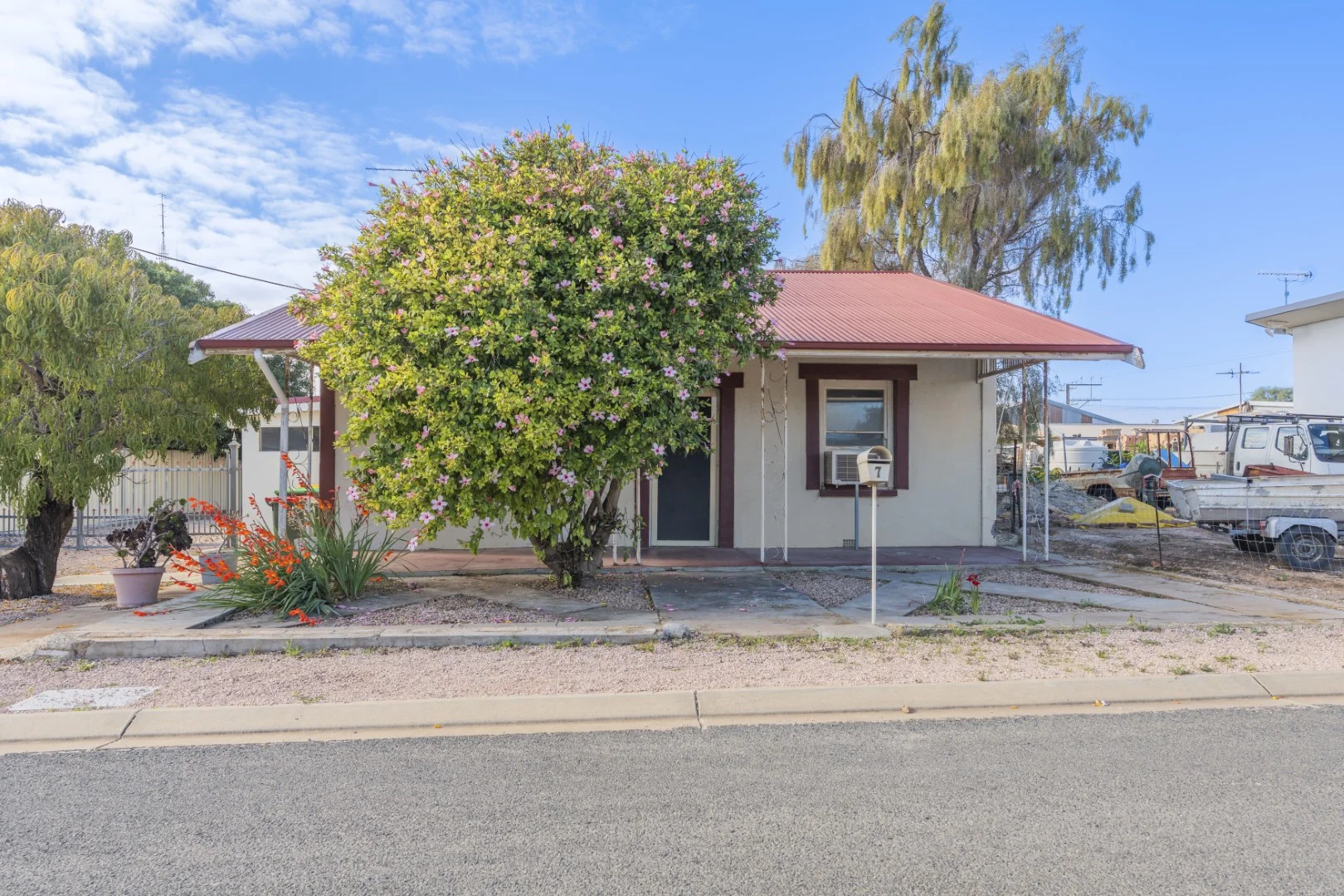 7 Marden Street - Image 2